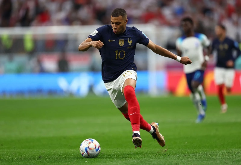 Cầu thủ chạy nhanh nhất thế giới Kylian Mbappé