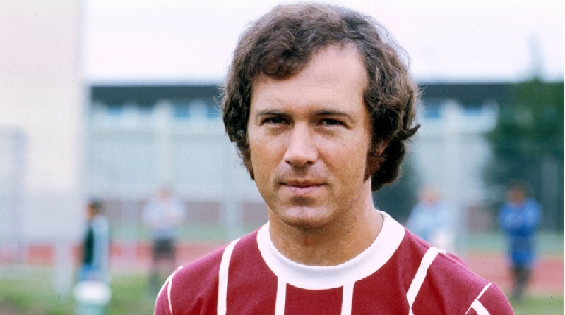 Hậu vệ nổi tiếng nhất Franz Beckenbauer 
