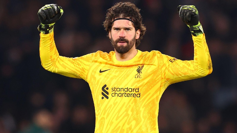 Thủ môn xuất sắc nhất Alisson Becker 