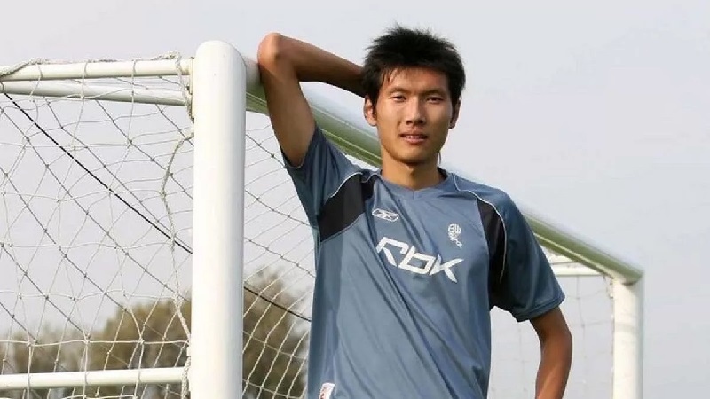 Yang Changpeng có chiều cao ấn tượng